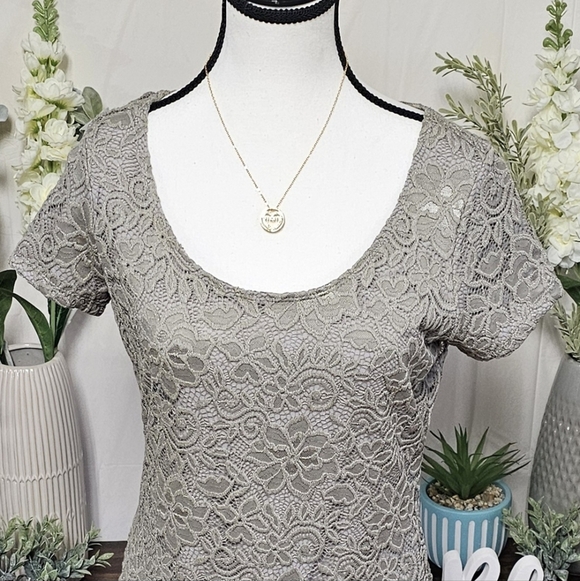 Tiana B. | Layered lace dress - NWT! - Picture 7 of 16